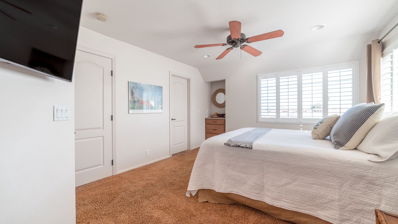 Photo of Bedroom in Mission Beach
