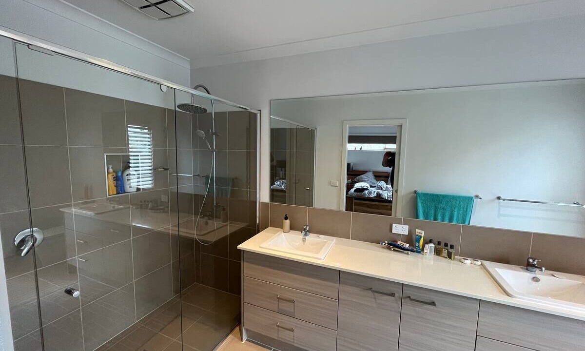 Photo of Bathroom in Powlett River