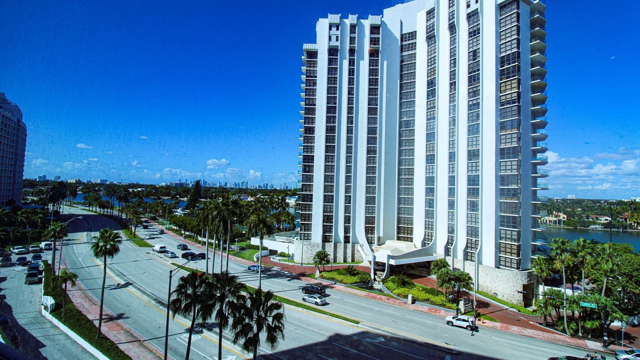 Photo of Others in Mid Beach