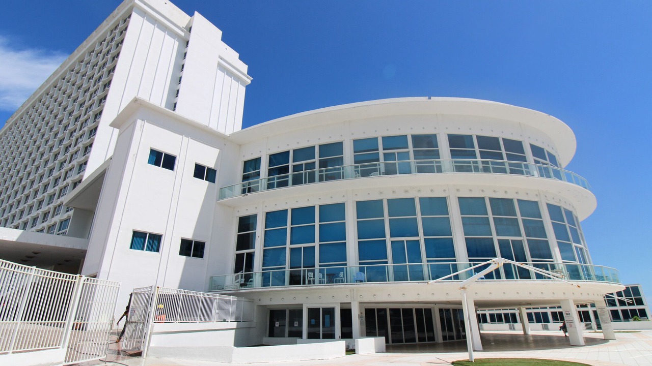 Photo of Others in Mid Beach