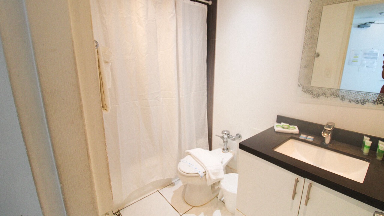 Photo of Others in Mid Beach