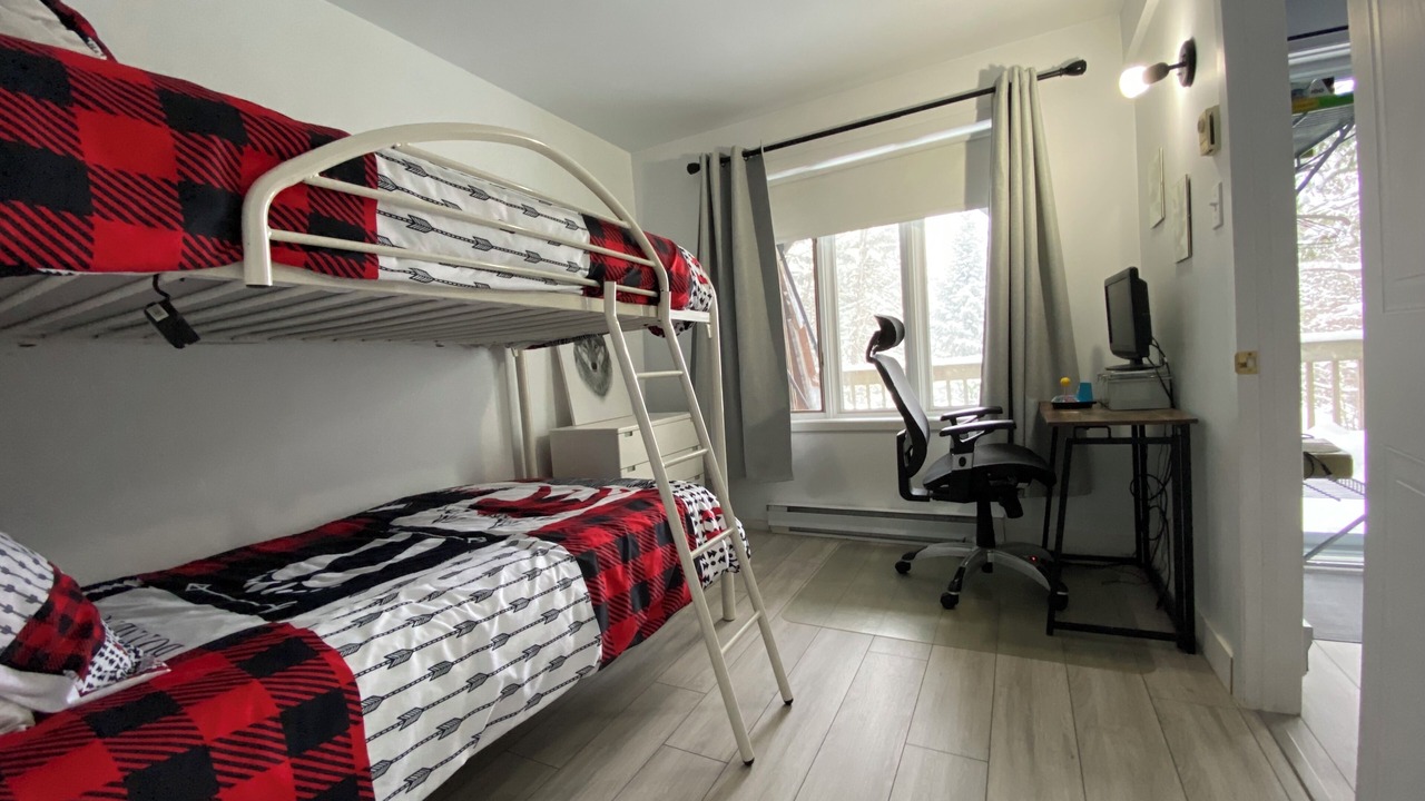 Photo of Bedroom in St-Adolphe-d'Howard