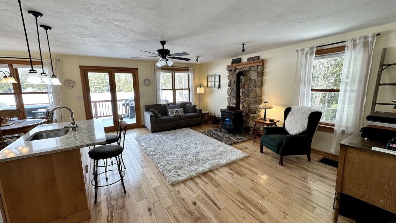 Photo of Livingroom in Epsom