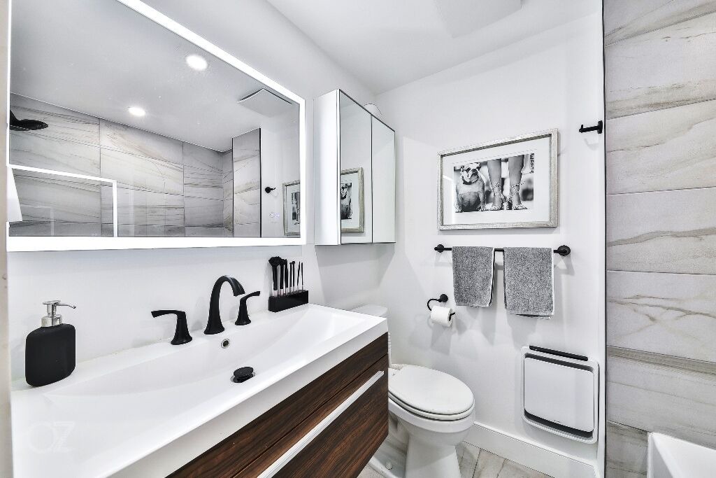 Photo of Bathroom in Boisbriand