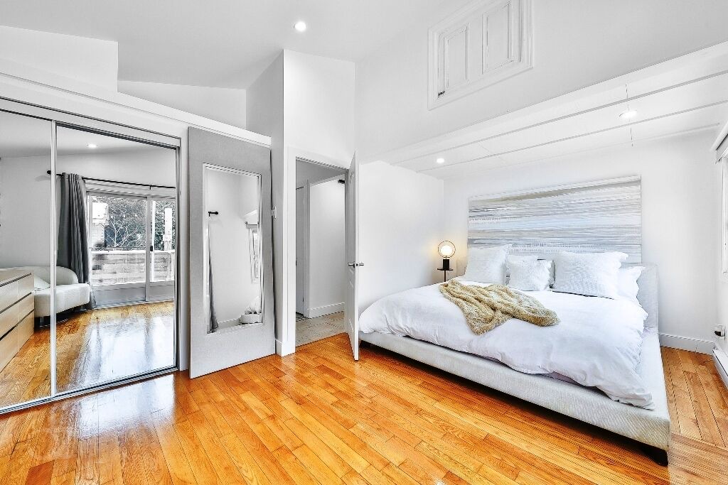 Photo of Bedroom in Boisbriand
