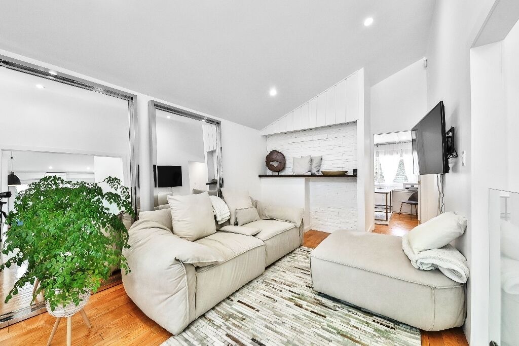 Photo of Livingroom in Boisbriand