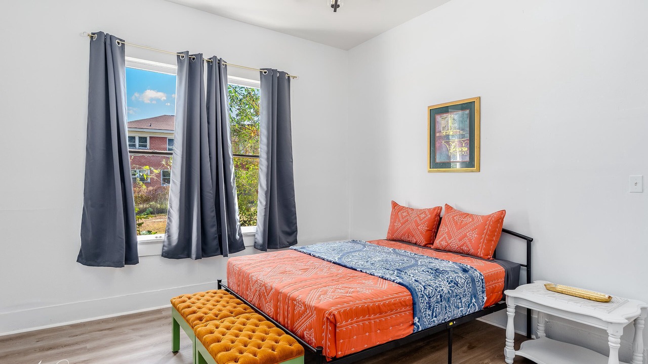 Photo of Bedroom in Highland Historic District