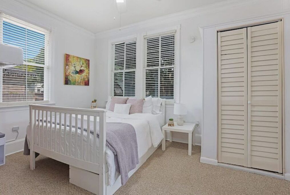 Photo of Bedroom in Roseland Terrace Historic District