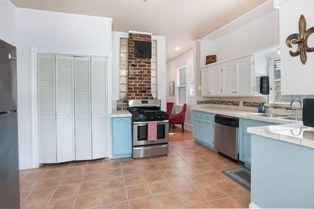 Photo of Kitchen in Roseland Terrace Historic District