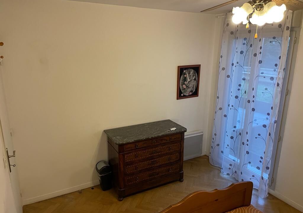 Photo of Others in Etampes