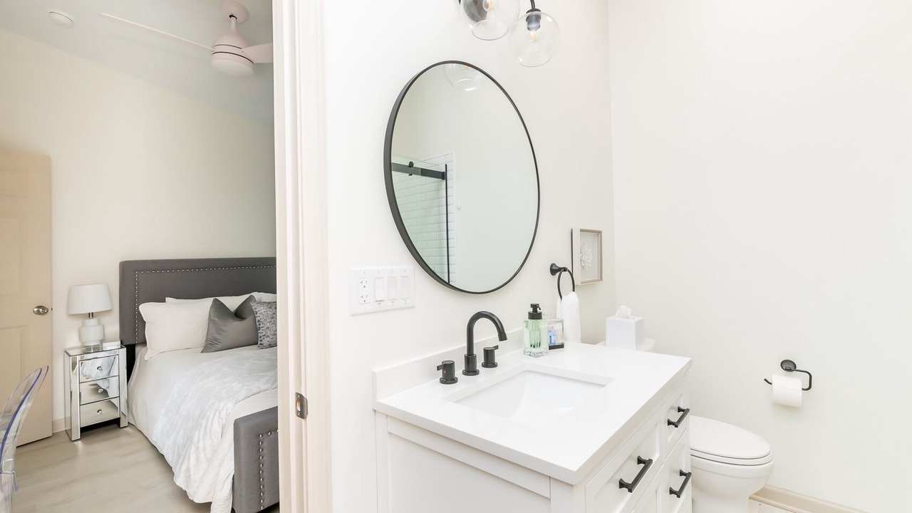 Photo of Bathroom in Cherokee Triangle