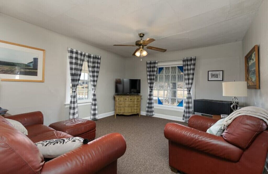 Photo of Bedroom in Brookline Station