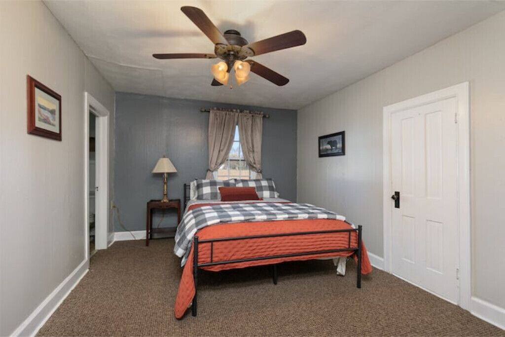 Photo of Bedroom in Brookline Station