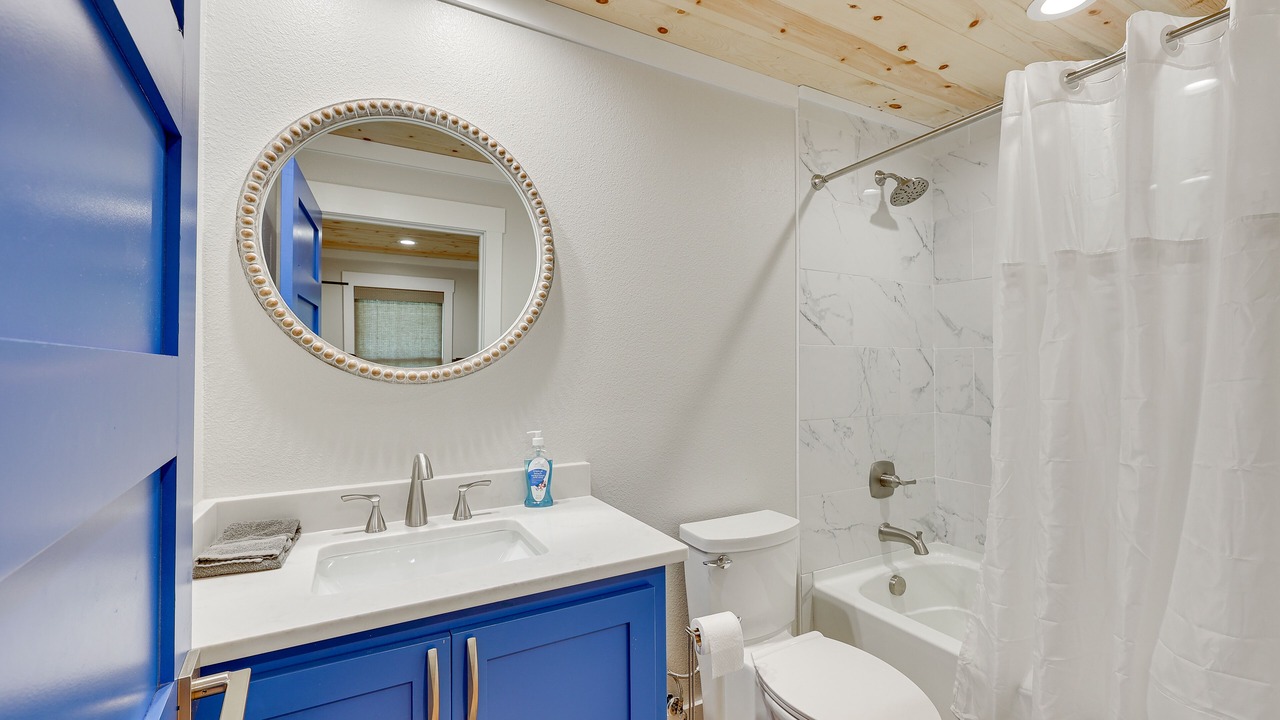Photo of Bathroom in Glenwood