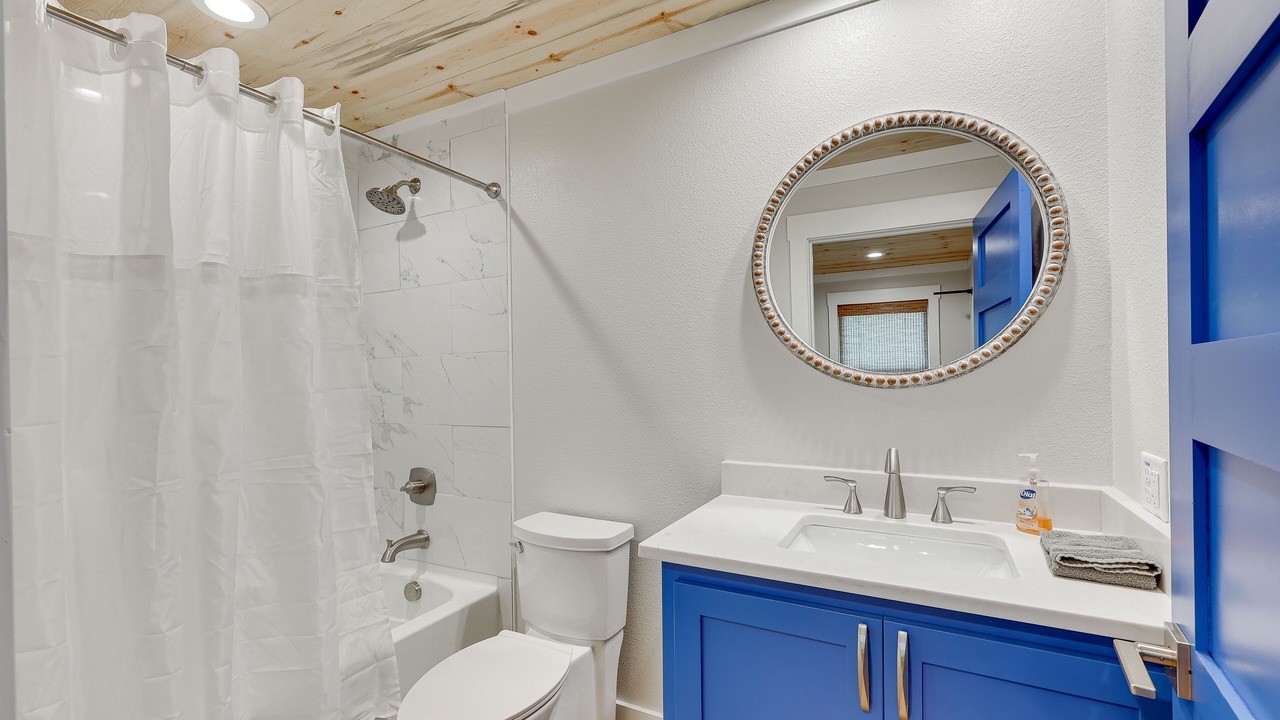 Photo of Bathroom in Glenwood