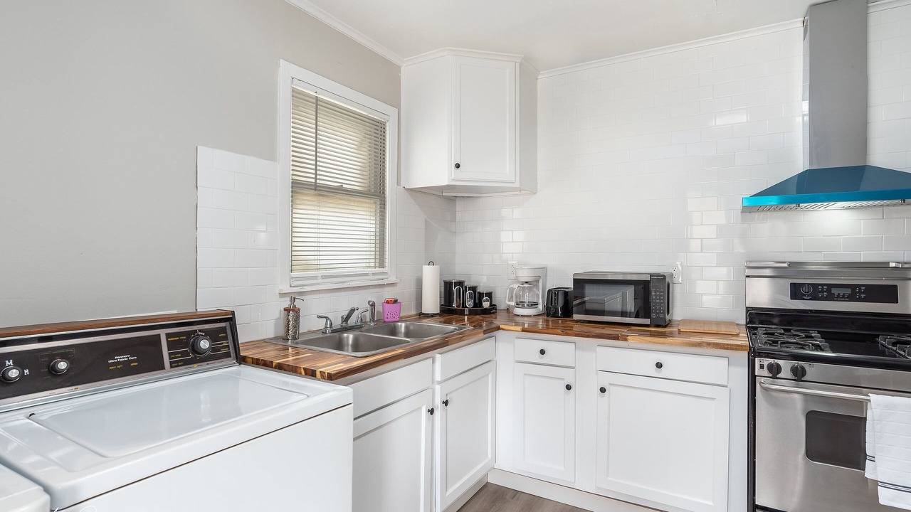 Photo of Kitchen in Highland Historic District