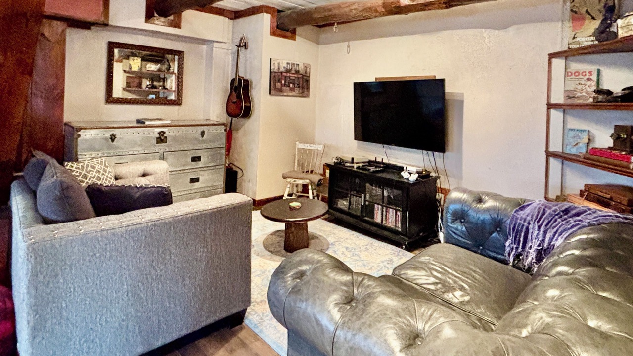 Photo of Livingroom in Jefferson