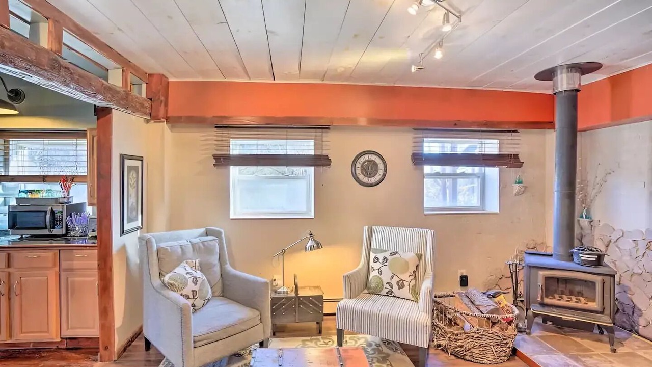 Photo of Livingroom in Jefferson