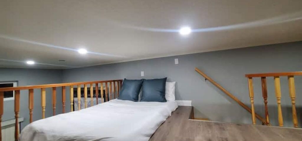 Photo of Others in Upper Telegraph