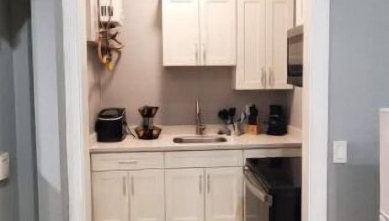 Photo of Bathroom in Upper Telegraph