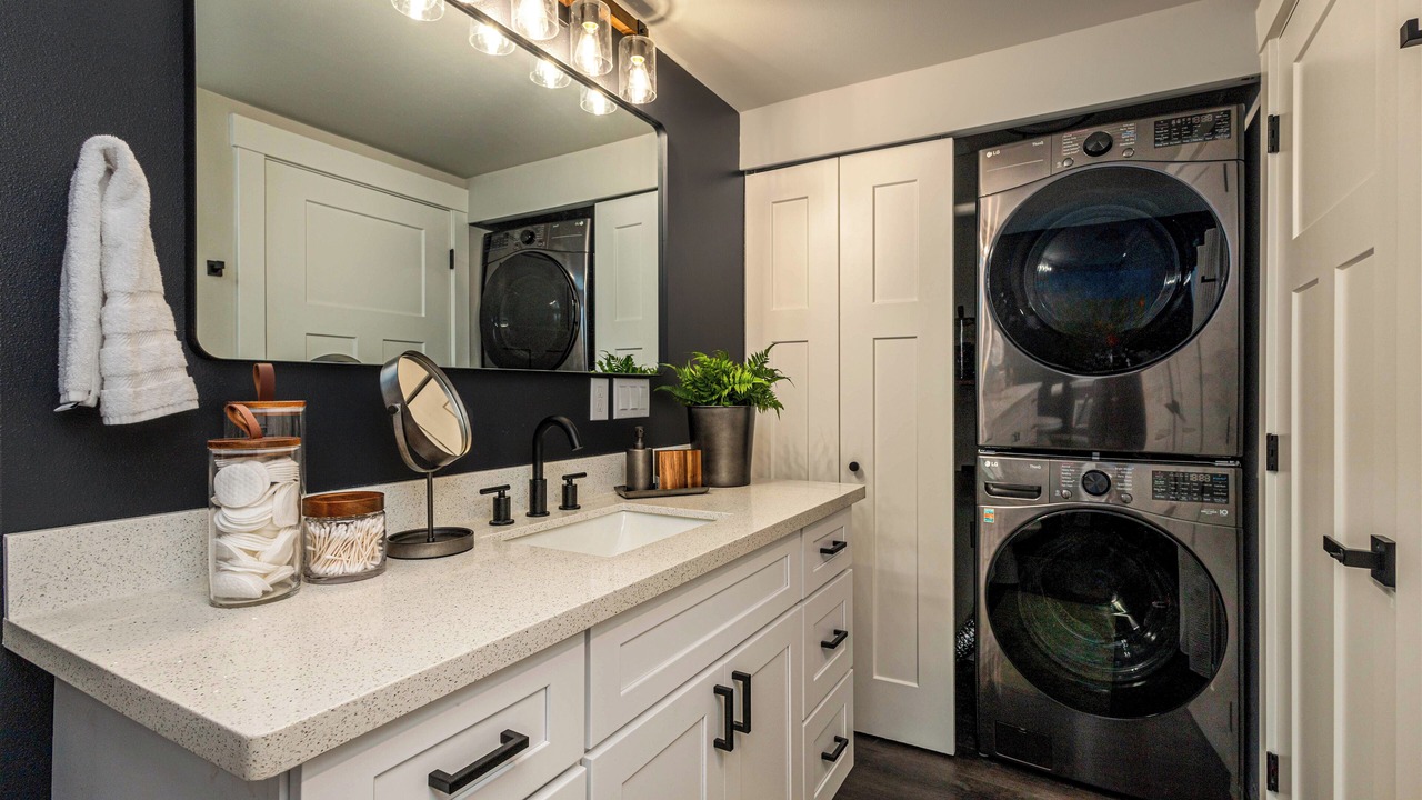 Photo of Others in Paradise Estates