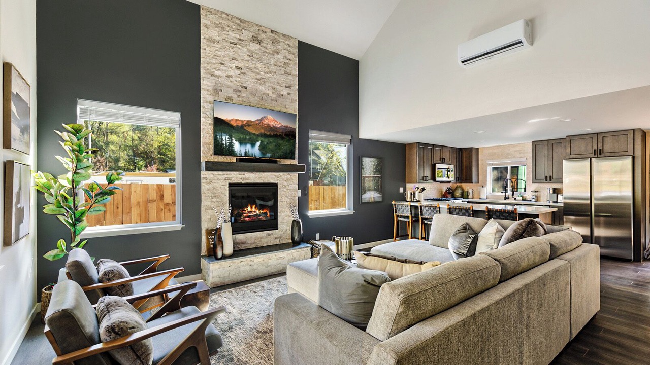 Photo of Livingroom in Paradise Estates