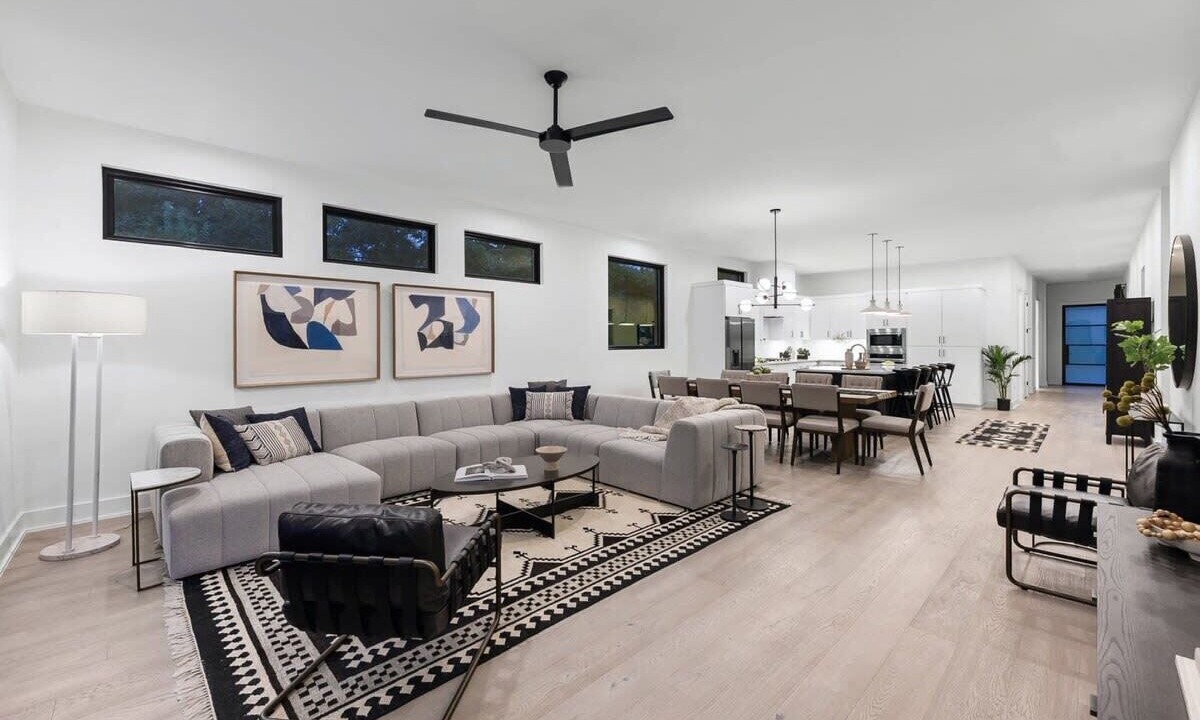 Photo of Livingroom in Montopolis