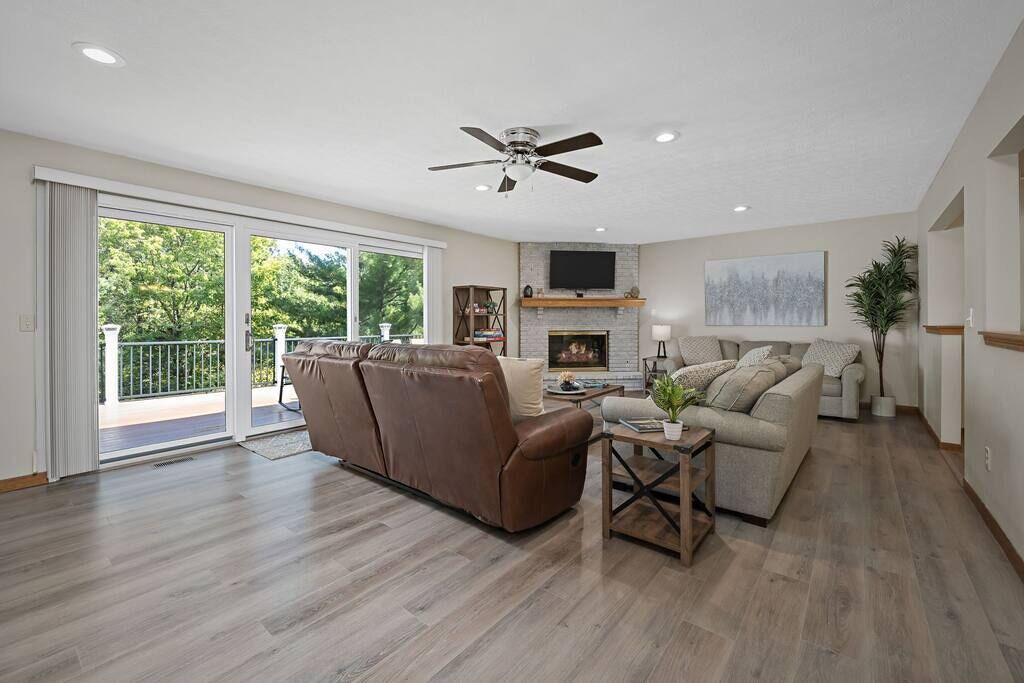 Photo of Livingroom in St. Peters