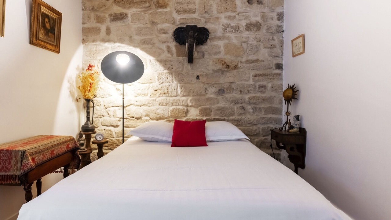 Photo of Bedroom in Arts-et-Metiers