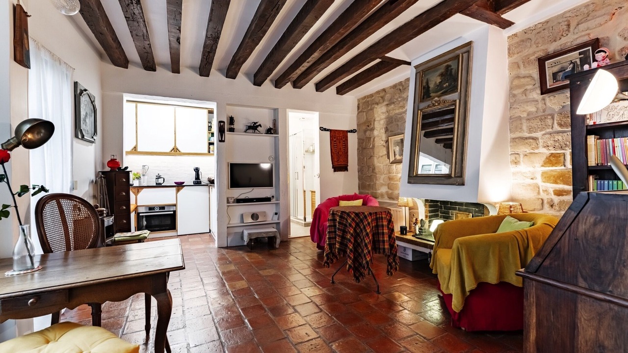 Photo of Livingroom in Arts-et-Metiers