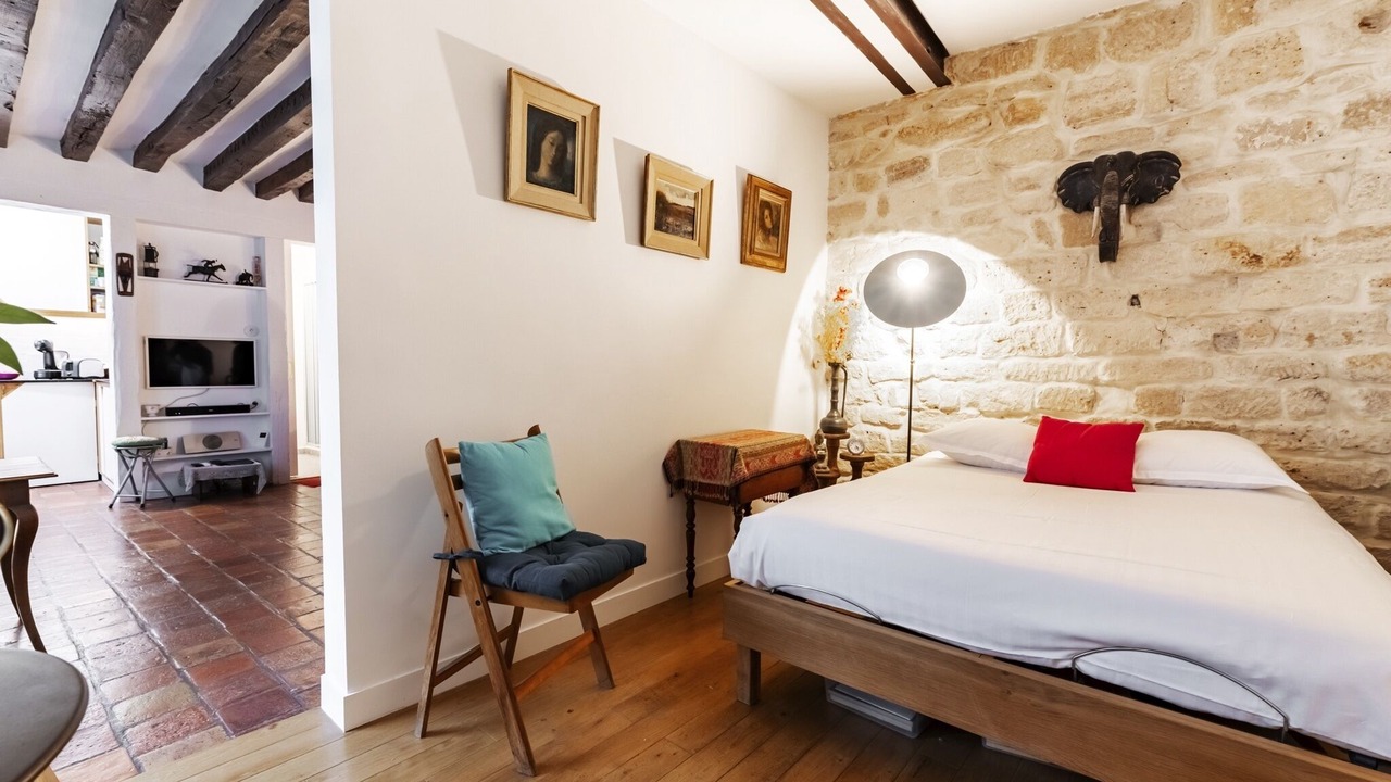 Photo of Bedroom in Arts-et-Metiers