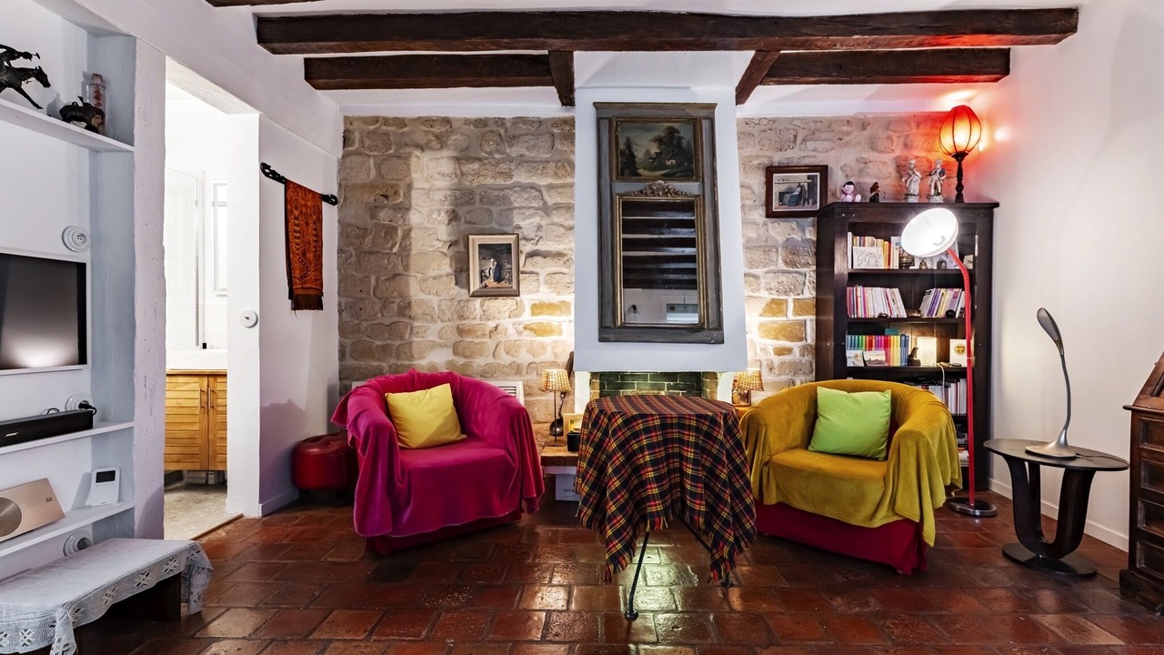 Photo of Livingroom in Arts-et-Metiers