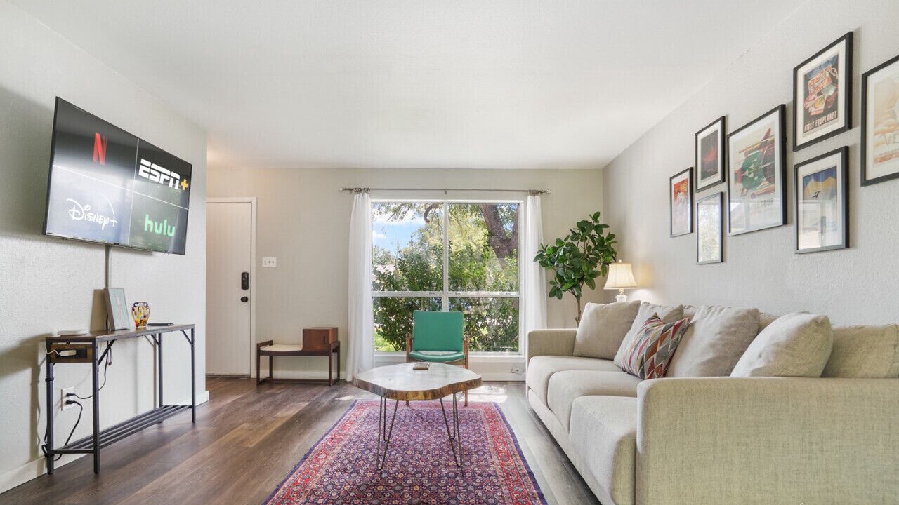Photo of Bedroom in Franklin Park