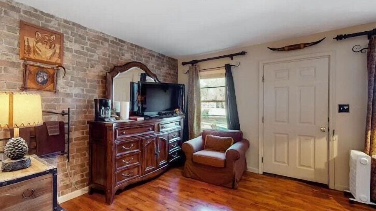 Photo of Livingroom in Eureka Springs Historic District