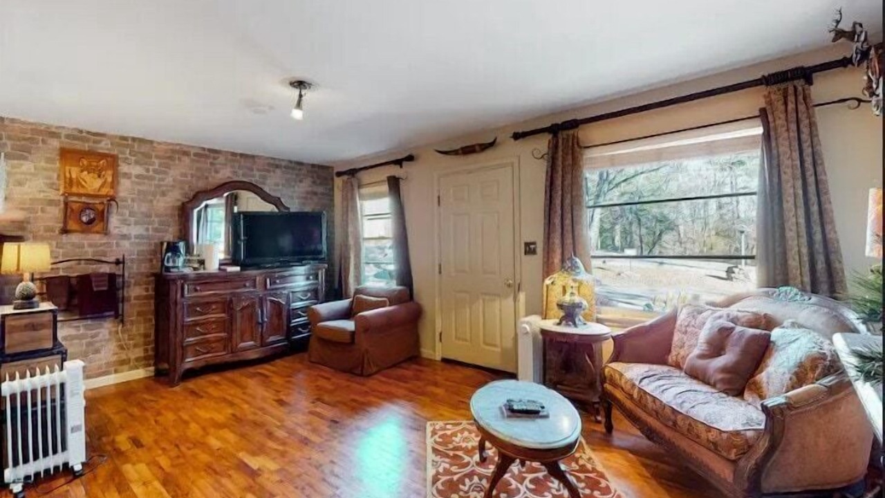 Photo of Livingroom in Eureka Springs Historic District