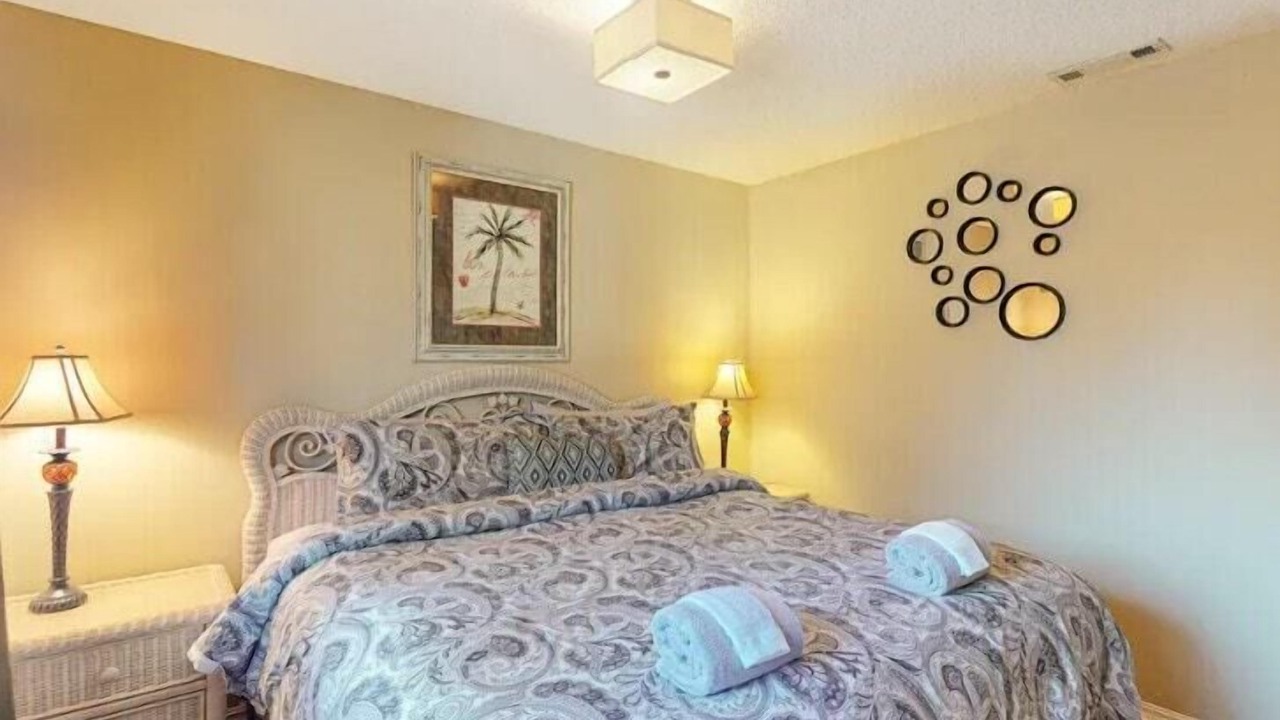 Photo of Bedroom in Eureka Springs Historic District