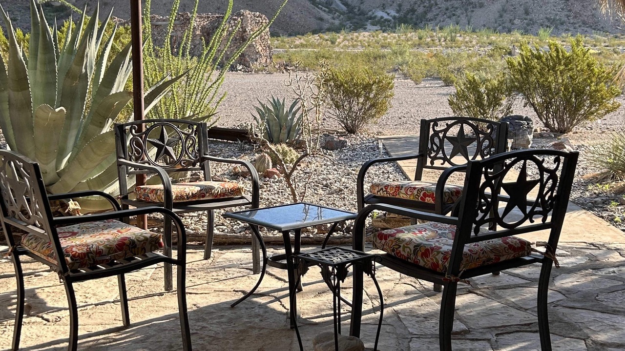 Photo of Patio Balcony in Study Butte-Terlingua