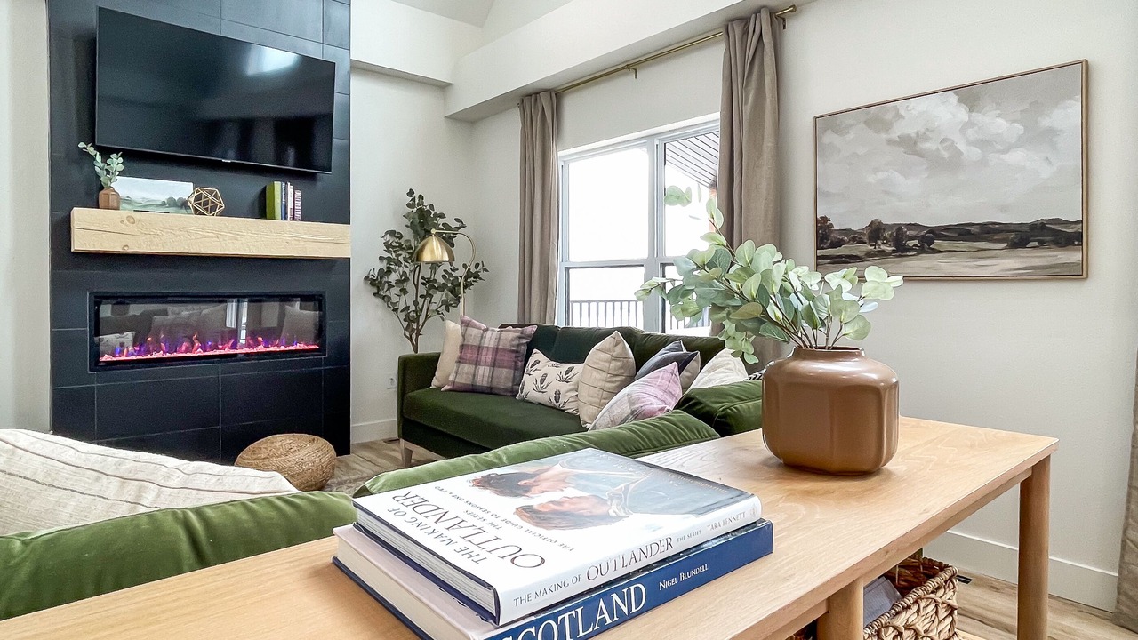 Photo of Livingroom in Hollister