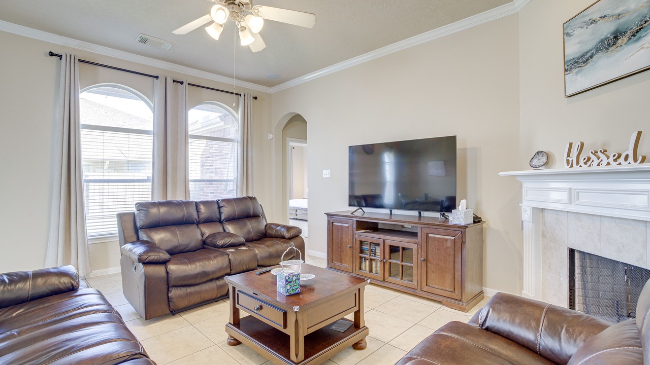 Photo of Livingroom in Spring
