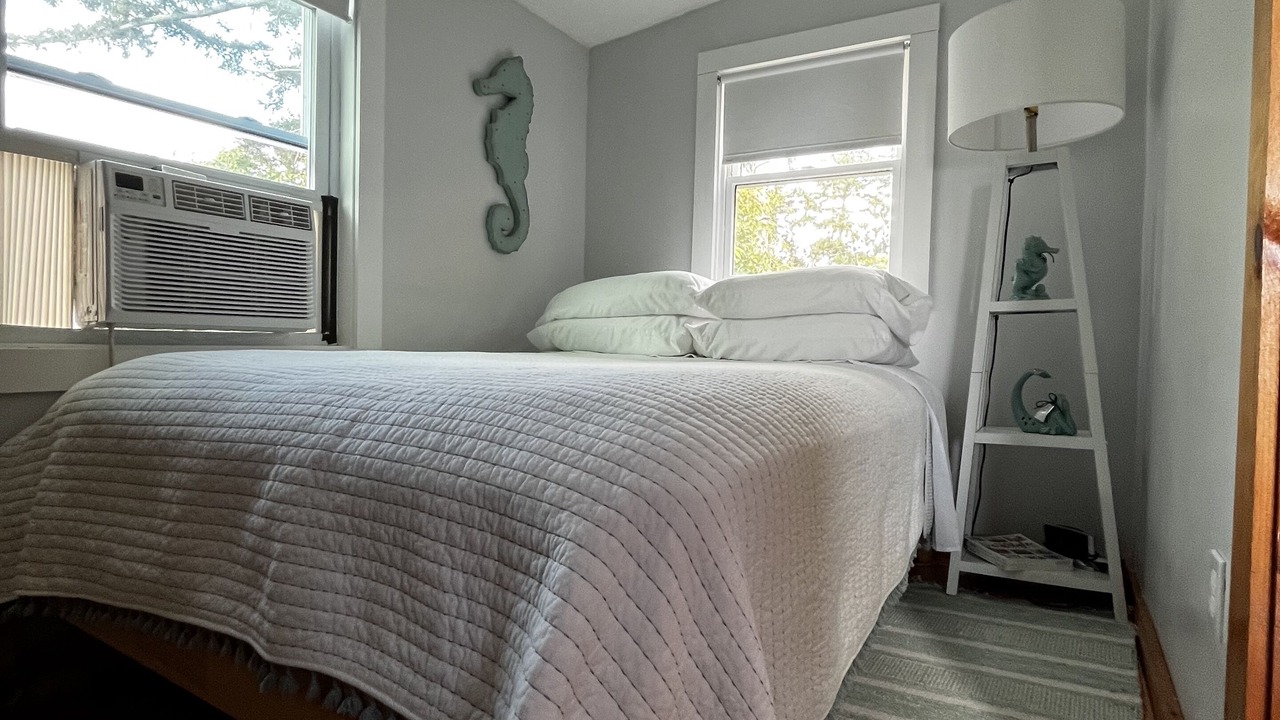 Photo of Bedroom in Buzzards Bay