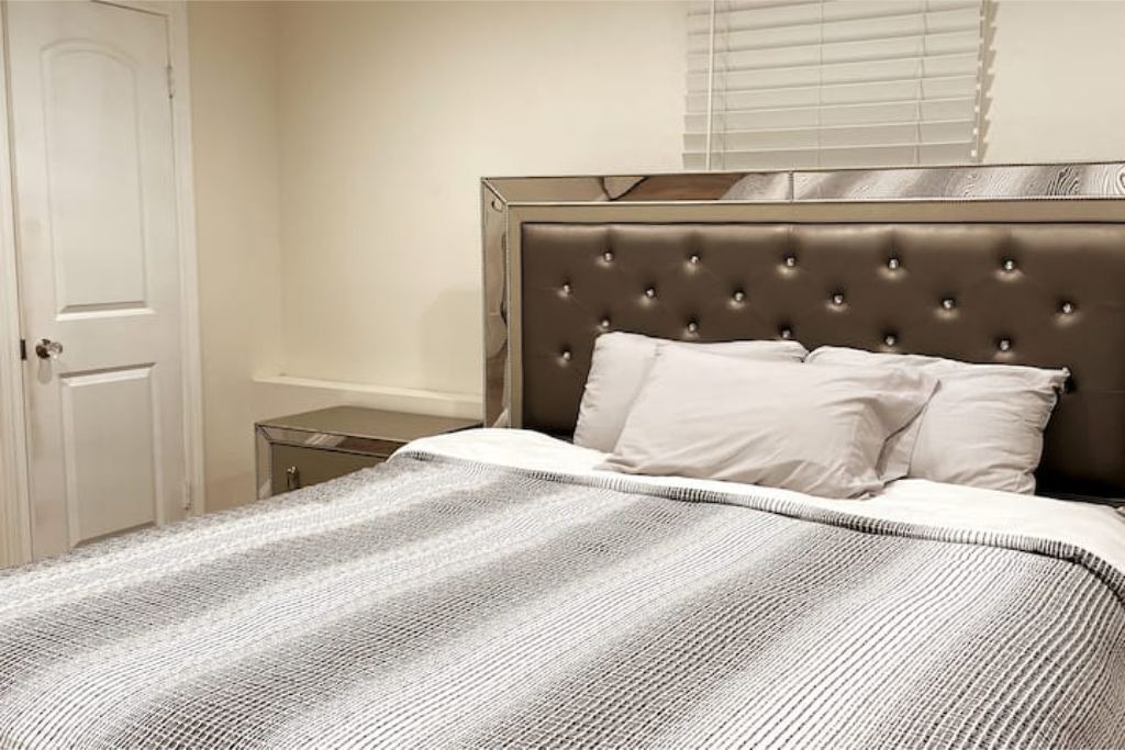 Photo of Bedroom in Pasadena