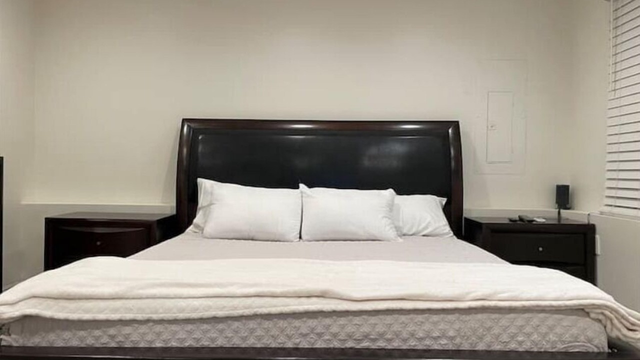 Photo of Bedroom in Pasadena