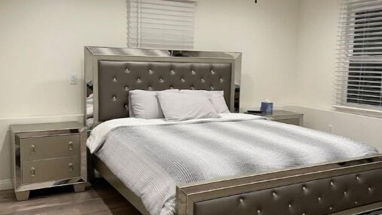 Photo of Bedroom in Pasadena