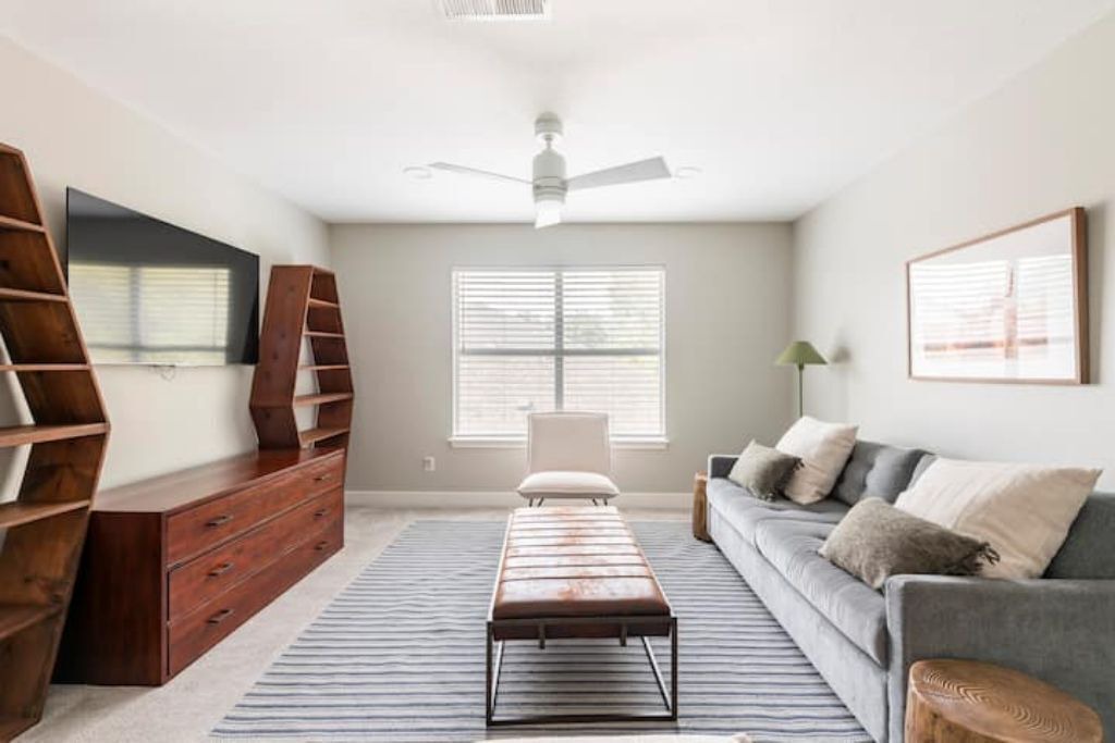 Photo of Livingroom in Deer Park At Maple Run