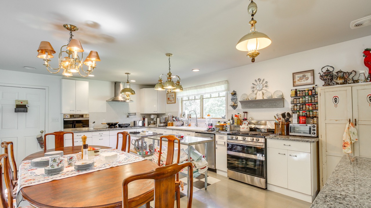 Photo of Kitchen in Shook