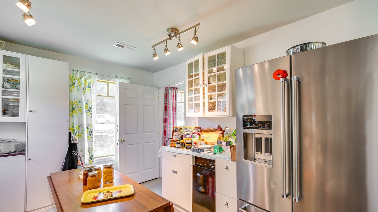 Photo of Kitchen in Shook