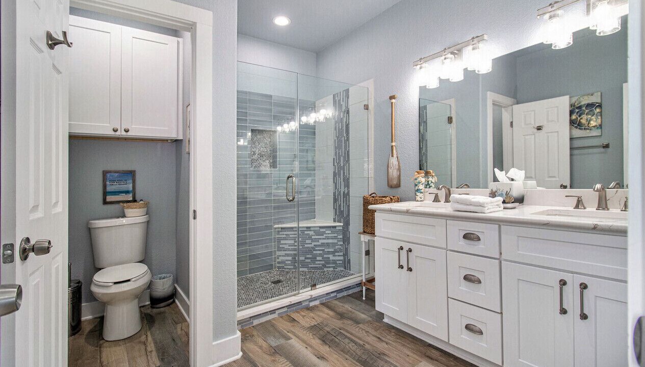 Photo of Bathroom in Indian Beach