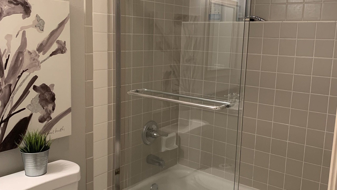 Photo of Bathroom in Mountainview