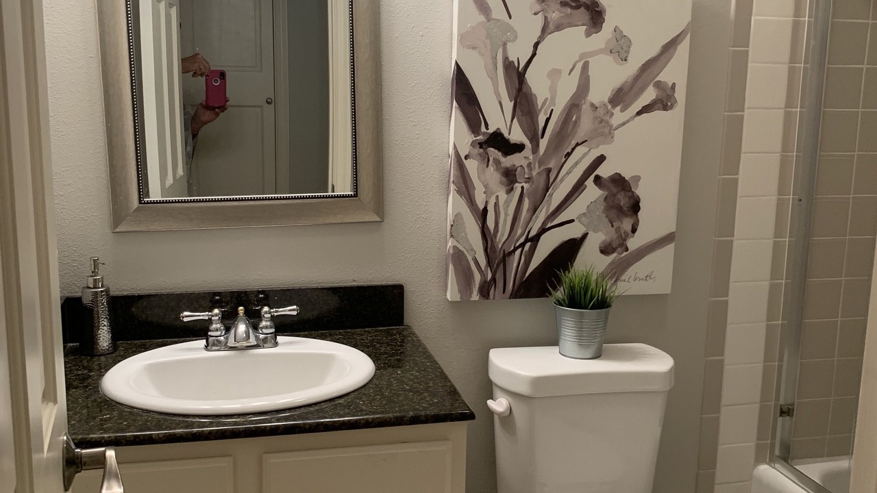 Photo of Bathroom in Mountainview