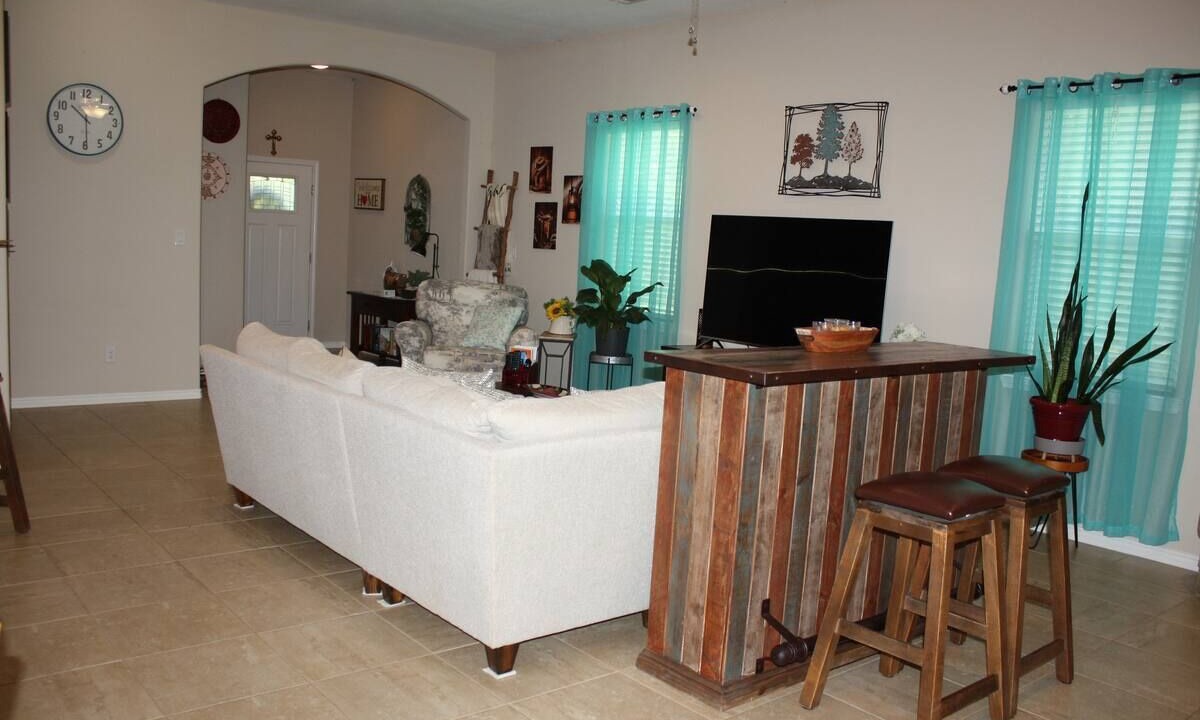 Photo of Livingroom in Bastrop
